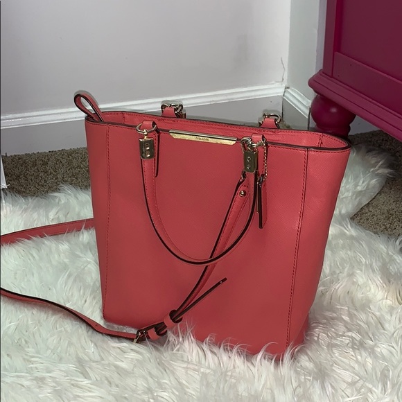 Coach Handbags - 🌸Coach Crossbody Bag